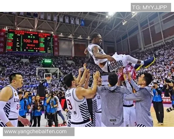 哈德森的传奇旅程：探索他在篮球历史上的辉煌成就与影响力